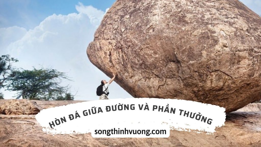 hon-da-giua-duong-va-phan-thuong-songthinhvuong.com